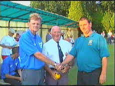 Keith Walton with hardly enough time to shake the hand of Geoff Samuel before losing out 12.